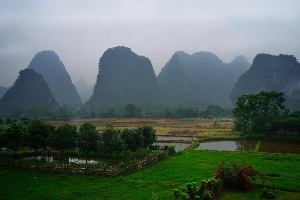 Ctn Karst Inn Yangshuo Exterior photo
